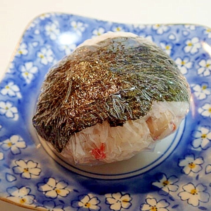 サラダ豆と桜エビの海苔巻きおにぎり